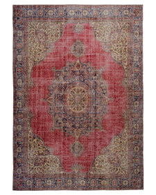 Vintage Distressed Rug Tiavi