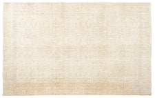 Vintage Distressed Rug Guntars