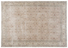Vintage Distressed Rug Naesia