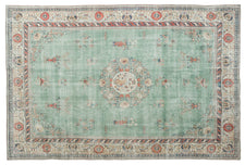 Vintage Distressed Rug Juliusz