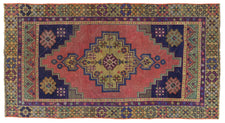 Vintage Turkish Rug Ventoris