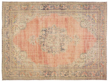 Vintage Distressed Rug Artope