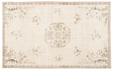 Vintage Distressed Rug Gruffydd