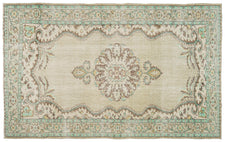 Vintage Distressed Rug Hycis