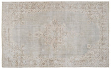 Vintage Distressed Rug Entoris