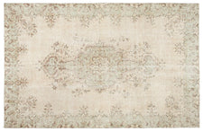 Vintage Distressed Rug Ognen