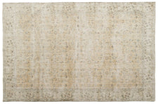 Vintage Distressed Rug Leontin