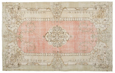 Vintage Distressed Rug Ioelena