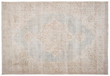 Vintage Distressed Rug Gilralei