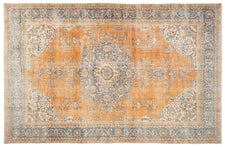 Vintage Distressed Rug Zao