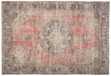 Vintage Distressed Rug Nuzyni